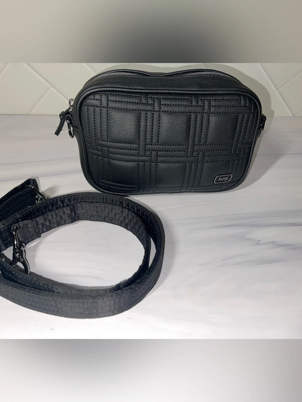 Lug Mingle Matte Luxe VL compact crossbody - black - excellent condition!
